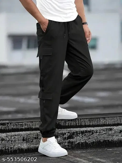 Men black Cargos